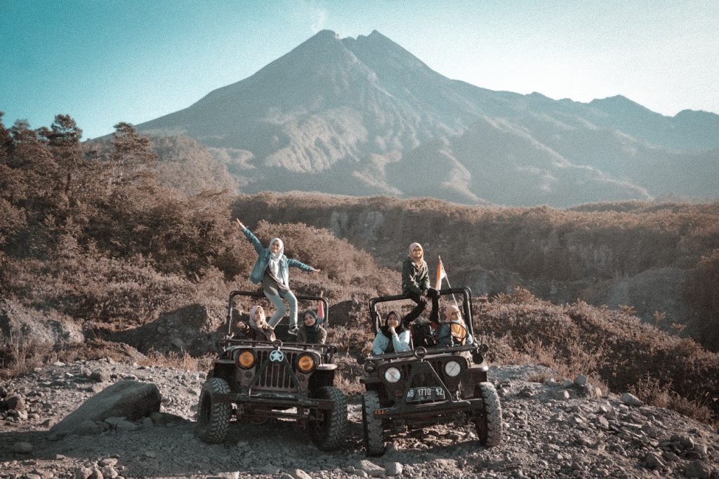 Experience the Thrill of Merapi Lava Tour